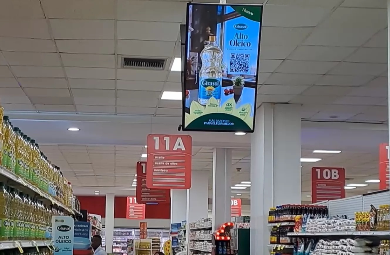 Pantallas en supermercados y tiendas